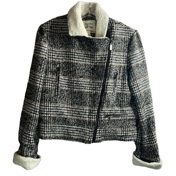 Maralyn & Me Jackets & Blazers - Maralyn & Me Juniors Sherpa Moto Jacket LARGE Asymmetrical Plaid Lined Pockets